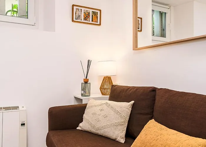 Apartament La Petite Maison Stylish By Homeful Homes