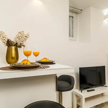 La Petite Maison Stylish By Homeful Homes *