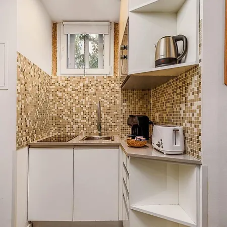 Appartement La Petite Maison Stylish By Homeful Homes