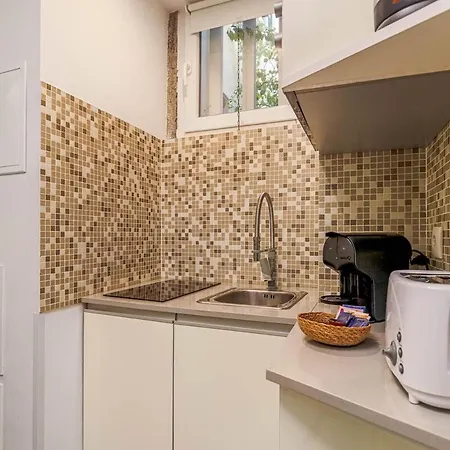 Apartamento La Petite Maison Stylish By Homeful Homes *