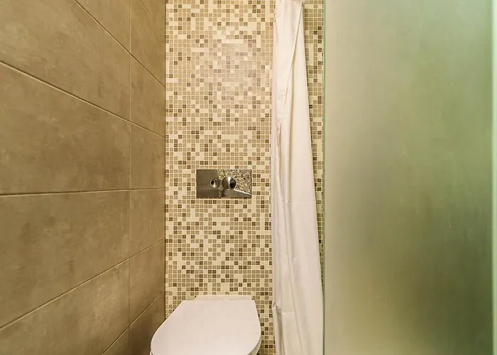 Апартаменти La Petite Maison Stylish By Homeful Homes *